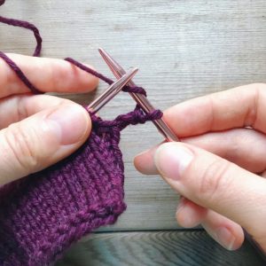 tricoter 2 fois une maille endroit