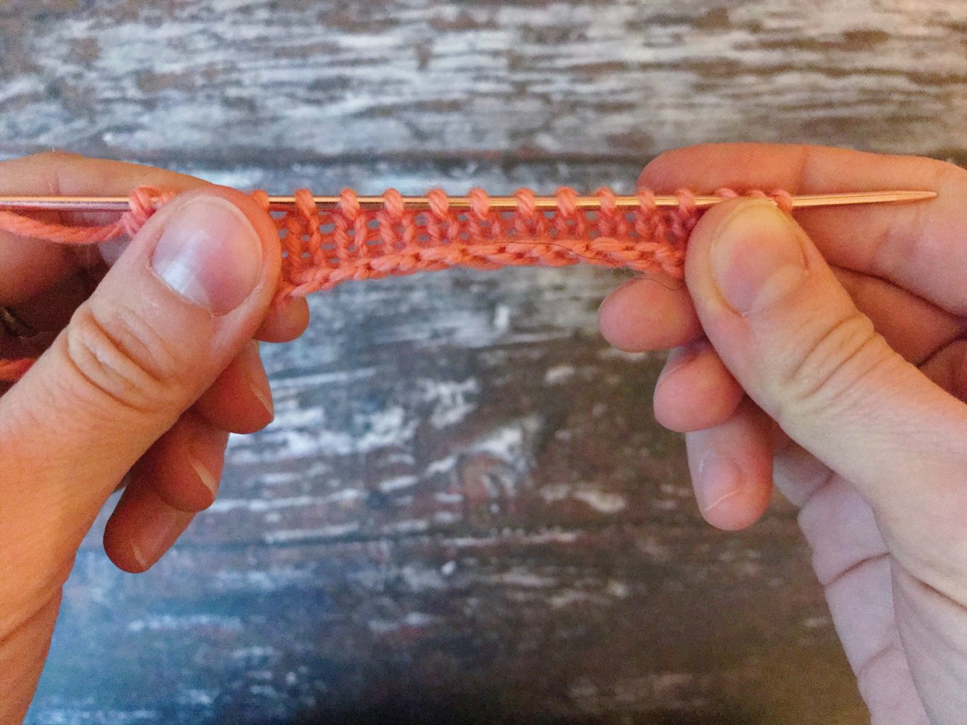 Super Stretchy Slipknot Cast On - Knitting Stitch Dictionary 