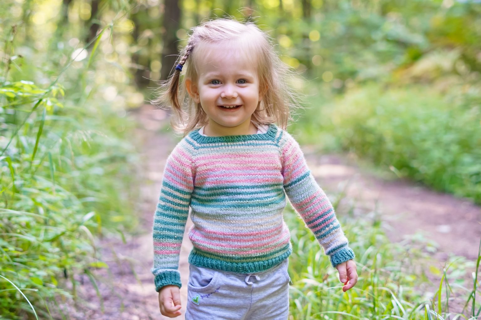 Tiny Lineage Sweater Knitting Pattern for babies and kids