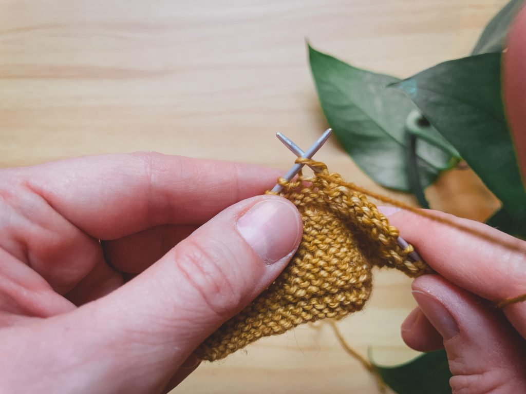 English Purl Stitch - Maille envers à l'anglaise