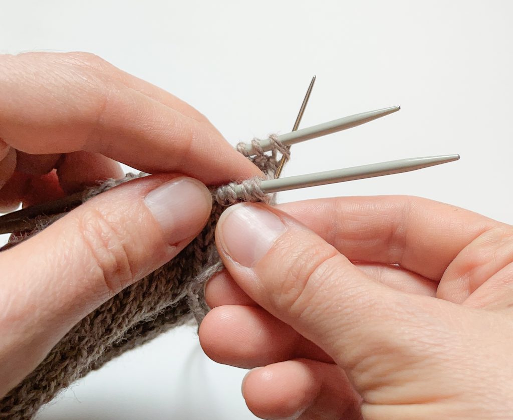 How to knit the Kitchener Stitch (grafting)