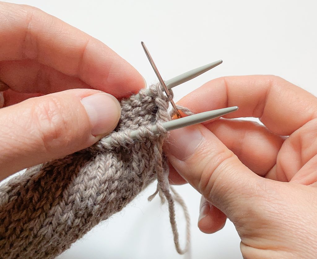 How to knit the Kitchener Stitch (grafting)