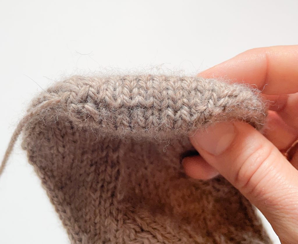 How to knit the Kitchener Stitch (grafting)