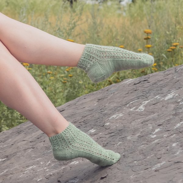 Meadow Socks Knitting Pattern patron de tricot chaussettes prairie