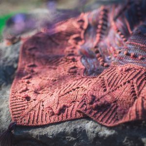 Patron de tricot châle la vallée de Lily - Lily's Valley Lace Shawl Knitting Pattern
