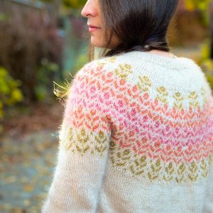 Petal Patch Sweater Colorwork Yoke Knitting Pattern - Patron de tricot du chandail jardin de pétales avec un empiècement en jacquard